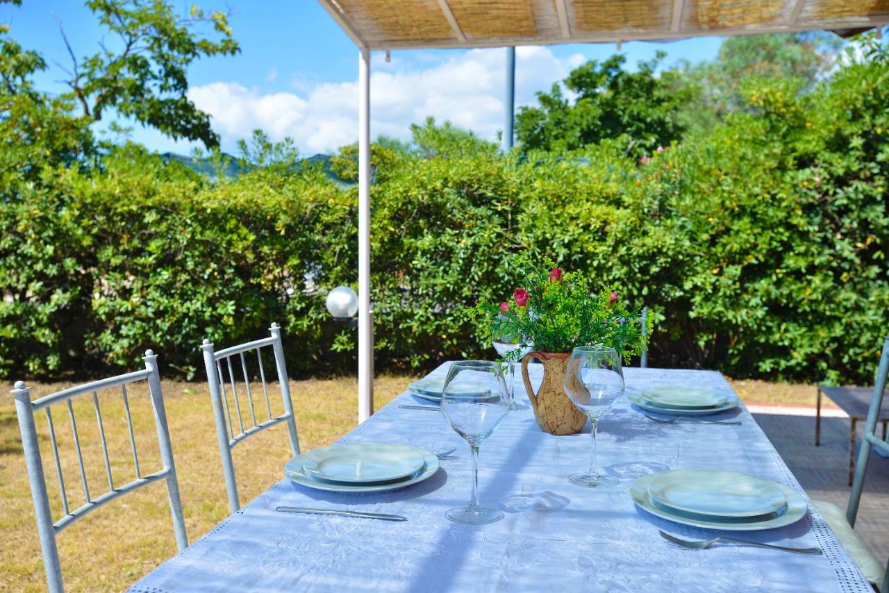 IzzHome Nora Beach Pula Exterior foto